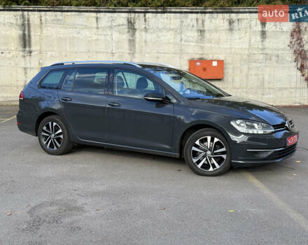 Сірий Фольксваген Гольф, об'ємом двигуна 2 л та пробігом 249 тис. км за 15999 $, фото 4 на Automoto.ua