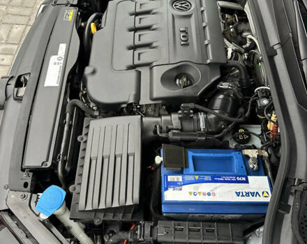 Серый Фольксваген Гольф, объемом двигателя 1.6 л и пробегом 148 тыс. км за 15500 $, фото 70 на Automoto.ua