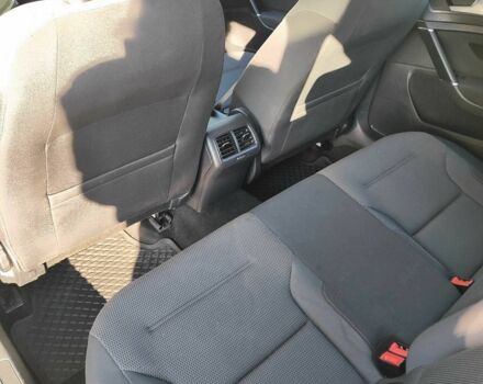 Серый Фольксваген Гольф, объемом двигателя 1.6 л и пробегом 300 тыс. км за 11500 $, фото 4 на Automoto.ua