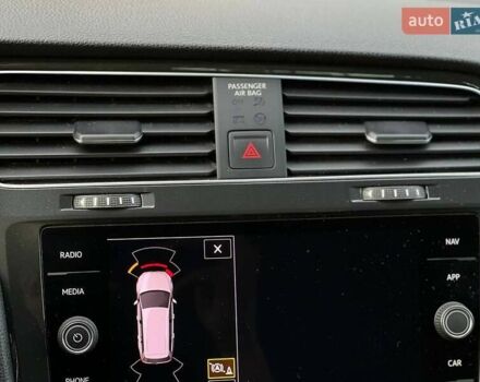 Серый Фольксваген Гольф, объемом двигателя 1.6 л и пробегом 214 тыс. км за 12490 $, фото 33 на Automoto.ua