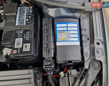 Серый Фольксваген Гольф, объемом двигателя 2 л и пробегом 237 тыс. км за 17200 $, фото 38 на Automoto.ua