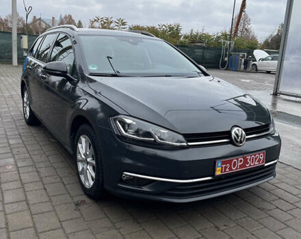 Серый Фольксваген Гольф, объемом двигателя 2 л и пробегом 260 тыс. км за 15750 $, фото 1 на Automoto.ua