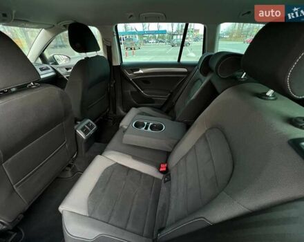 Серый Фольксваген Гольф, объемом двигателя 1.6 л и пробегом 214 тыс. км за 12490 $, фото 44 на Automoto.ua