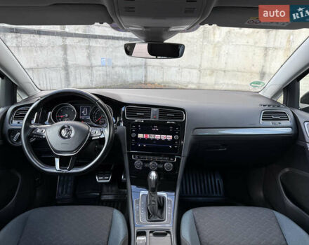 Сірий Фольксваген Гольф, об'ємом двигуна 2 л та пробігом 249 тис. км за 15999 $, фото 49 на Automoto.ua