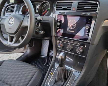 Серый Фольксваген Гольф, объемом двигателя 1.6 л и пробегом 187 тыс. км за 11900 $, фото 18 на Automoto.ua