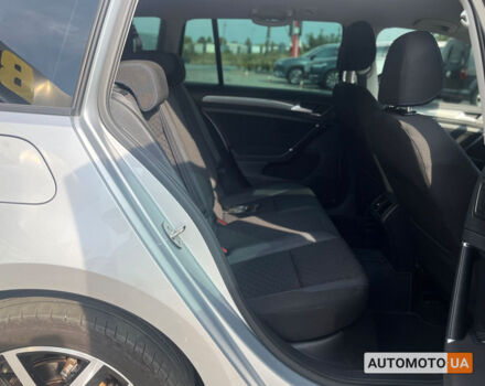 Серый Фольксваген Гольф, объемом двигателя 1.6 л и пробегом 203 тыс. км за 20500 $, фото 27 на Automoto.ua