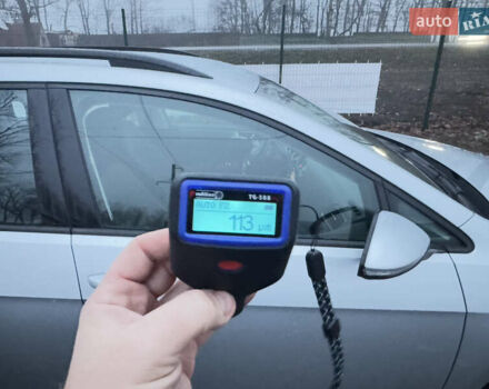 Серый Фольксваген Гольф, объемом двигателя 2 л и пробегом 223 тыс. км за 15900 $, фото 27 на Automoto.ua