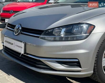 Серый Фольксваген Гольф, объемом двигателя 1.8 л и пробегом 143 тыс. км за 10999 $, фото 1 на Automoto.ua