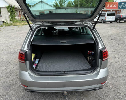 Сірий Фольксваген Гольф, об'ємом двигуна 1.97 л та пробігом 222 тис. км за 16369 $, фото 3 на Automoto.ua