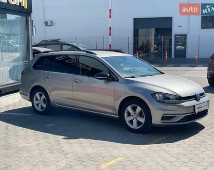 Серый Фольксваген Гольф, объемом двигателя 1.8 л и пробегом 143 тыс. км за 12899 $, фото 2 на Automoto.ua