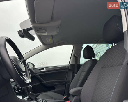 Серый Фольксваген Гольф, объемом двигателя 1.6 л и пробегом 148 тыс. км за 15500 $, фото 47 на Automoto.ua