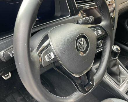 Серый Фольксваген Гольф, объемом двигателя 2 л и пробегом 260 тыс. км за 15750 $, фото 17 на Automoto.ua
