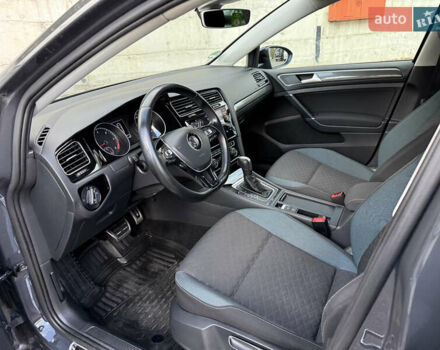 Сірий Фольксваген Гольф, об'ємом двигуна 2 л та пробігом 249 тис. км за 15999 $, фото 30 на Automoto.ua