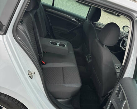 Серый Фольксваген Гольф, объемом двигателя 1.6 л и пробегом 148 тыс. км за 15500 $, фото 57 на Automoto.ua