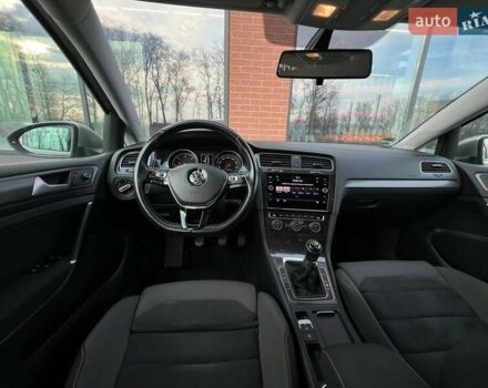 Серый Фольксваген Гольф, объемом двигателя 1.6 л и пробегом 214 тыс. км за 12490 $, фото 45 на Automoto.ua