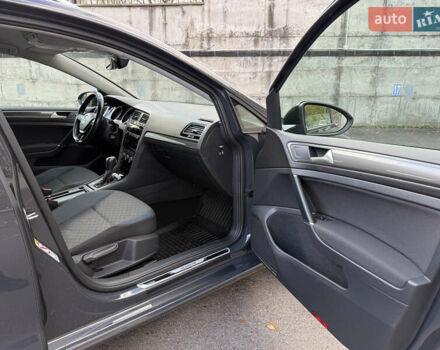 Сірий Фольксваген Гольф, об'ємом двигуна 2 л та пробігом 249 тис. км за 15999 $, фото 76 на Automoto.ua