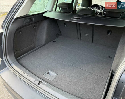 Сірий Фольксваген Гольф, об'ємом двигуна 2 л та пробігом 249 тис. км за 15999 $, фото 57 на Automoto.ua