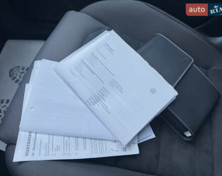 Серый Фольксваген Гольф, объемом двигателя 2 л и пробегом 223 тыс. км за 15900 $, фото 15 на Automoto.ua