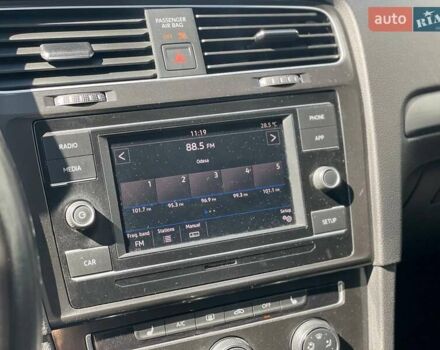 Серый Фольксваген Гольф, объемом двигателя 1.8 л и пробегом 143 тыс. км за 10999 $, фото 18 на Automoto.ua