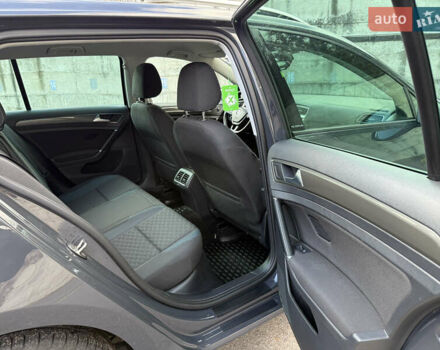 Сірий Фольксваген Гольф, об'ємом двигуна 2 л та пробігом 249 тис. км за 15999 $, фото 59 на Automoto.ua