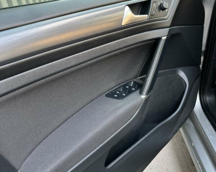 Сірий Фольксваген Гольф, об'ємом двигуна 1.6 л та пробігом 180 тис. км за 14700 $, фото 6 на Automoto.ua