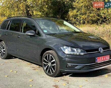 Серый Фольксваген Гольф, объемом двигателя 1.97 л и пробегом 236 тыс. км за 15900 $, фото 2 на Automoto.ua