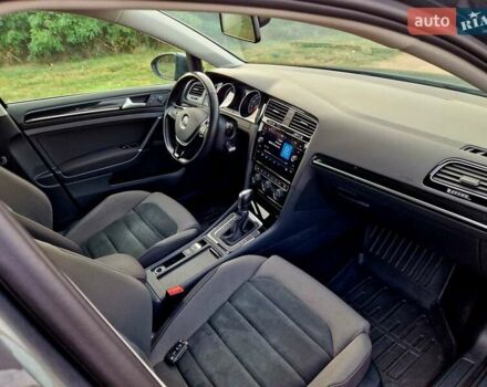 Серый Фольксваген Гольф, объемом двигателя 2 л и пробегом 237 тыс. км за 17200 $, фото 37 на Automoto.ua