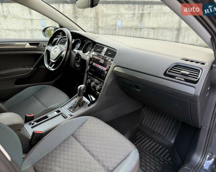 Сірий Фольксваген Гольф, об'ємом двигуна 2 л та пробігом 249 тис. км за 15999 $, фото 70 на Automoto.ua