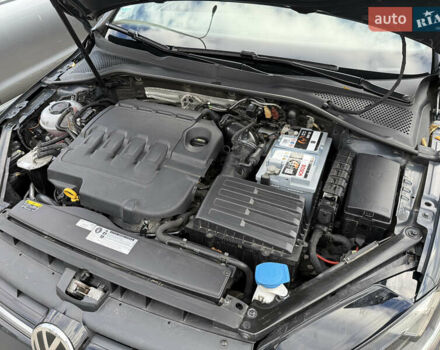Сірий Фольксваген Гольф, об'ємом двигуна 2 л та пробігом 249 тис. км за 15999 $, фото 85 на Automoto.ua