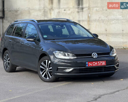 Сірий Фольксваген Гольф, об'ємом двигуна 2 л та пробігом 249 тис. км за 15999 $, фото 5 на Automoto.ua