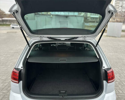 Серый Фольксваген Гольф, объемом двигателя 1.6 л и пробегом 148 тыс. км за 15500 $, фото 19 на Automoto.ua