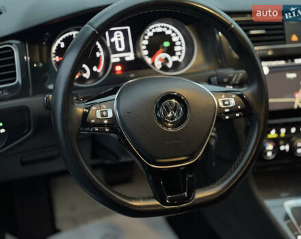 Серый Фольксваген Гольф, объемом двигателя 2 л и пробегом 223 тыс. км за 15900 $, фото 7 на Automoto.ua