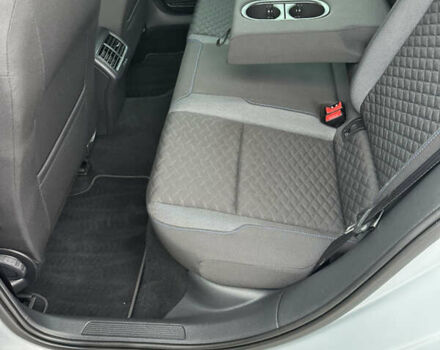 Серый Фольксваген Гольф, объемом двигателя 1.6 л и пробегом 148 тыс. км за 15500 $, фото 51 на Automoto.ua