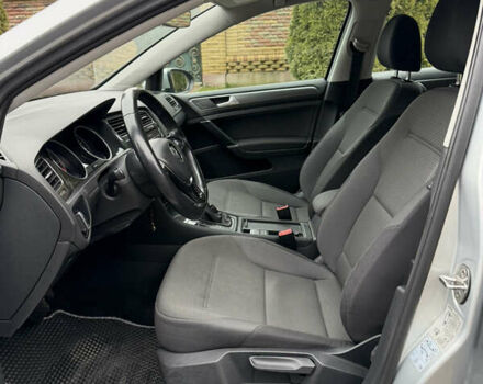 Серый Фольксваген Гольф, объемом двигателя 2 л и пробегом 232 тыс. км за 15999 $, фото 18 на Automoto.ua