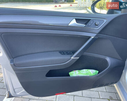 Фольксваген Гольф 2020 в Луцке на Automoto.ua Серый Фольксваген Гольф, объемом двигателя 1.97 л и пробегом 193 тыс. км за 17500 $, фото 14 на Automoto.ua