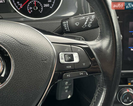 Серый Фольксваген Гольф, объемом двигателя 2 л и пробегом 197 тыс. км за 16790 $, фото 38 на Automoto.ua