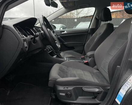 Серый Фольксваген Гольф, объемом двигателя 2 л и пробегом 197 тыс. км за 16790 $, фото 17 на Automoto.ua