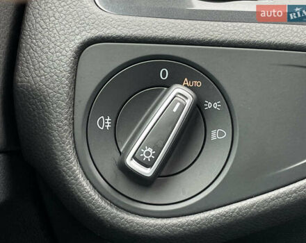 Серый Фольксваген Гольф, объемом двигателя 2 л и пробегом 197 тыс. км за 16790 $, фото 41 на Automoto.ua