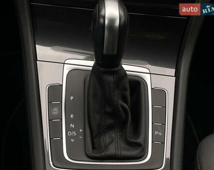 Серый Фольксваген Гольф, объемом двигателя 2 л и пробегом 197 тыс. км за 16790 $, фото 43 на Automoto.ua