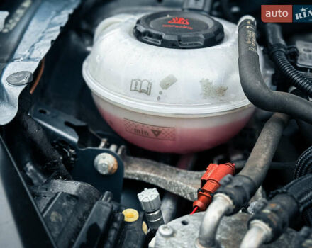 Серый Фольксваген Гольф, объемом двигателя 1.97 л и пробегом 193 тыс. км за 17200 $, фото 39 на Automoto.ua