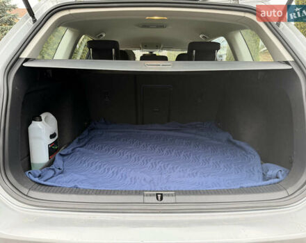 Серый Фольксваген Гольф, объемом двигателя 2 л и пробегом 232 тыс. км за 15999 $, фото 25 на Automoto.ua