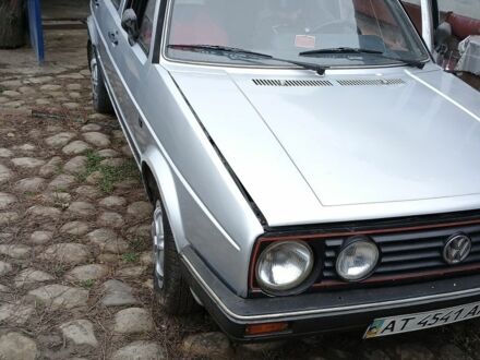 Серый Фольксваген Гольф, объемом двигателя 1 л и пробегом 300 тыс. км за 1400 $, фото 1 на Automoto.ua