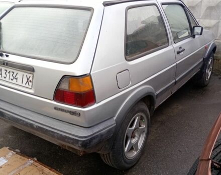 Серый Фольксваген Гольф, объемом двигателя 1.6 л и пробегом 300 тыс. км за 1417 $, фото 1 на Automoto.ua