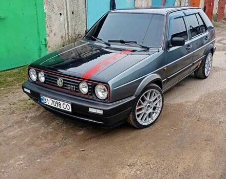 Серый Фольксваген Гольф, объемом двигателя 1.6 л и пробегом 300 тыс. км за 3500 $, фото 1 на Automoto.ua