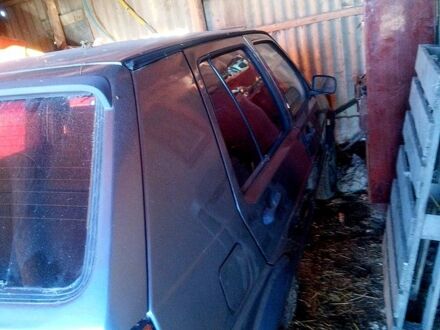 Сірий Фольксваген Гольф, об'ємом двигуна 1.6 л та пробігом 200 тис. км за 850 $, фото 1 на Automoto.ua