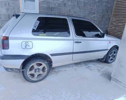 Серый Фольксваген Гольф, объемом двигателя 1.4 л и пробегом 300 тыс. км за 1300 $, фото 1 на Automoto.ua