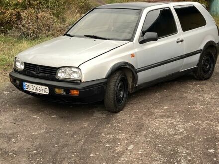 Фольксваген Гольф 1992 у Львові на Automoto.ua Сірий Фольксваген Гольф, об'ємом двигуна 1.8 л та пробігом 160 тис. км за 1150 $, фото 1 на Automoto.ua