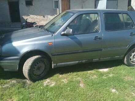 Сірий Фольксваген Гольф, об'ємом двигуна 1.78 л та пробігом 350 тис. км за 1350 $, фото 1 на Automoto.ua