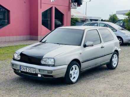 Фольксваген Гольф 1995 в Тячеве на Automoto.ua Серый Фольксваген Гольф, объемом двигателя 1.8 л и пробегом 300 тыс. км за 850 $, фото 1 на Automoto.ua