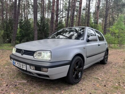 Фольксваген Гольф 1996 у Маневичах на Automoto.ua Сірий Фольксваген Гольф, об'ємом двигуна 1.8 л та пробігом 333 тис. км за 1850 $, фото 1 на Automoto.ua